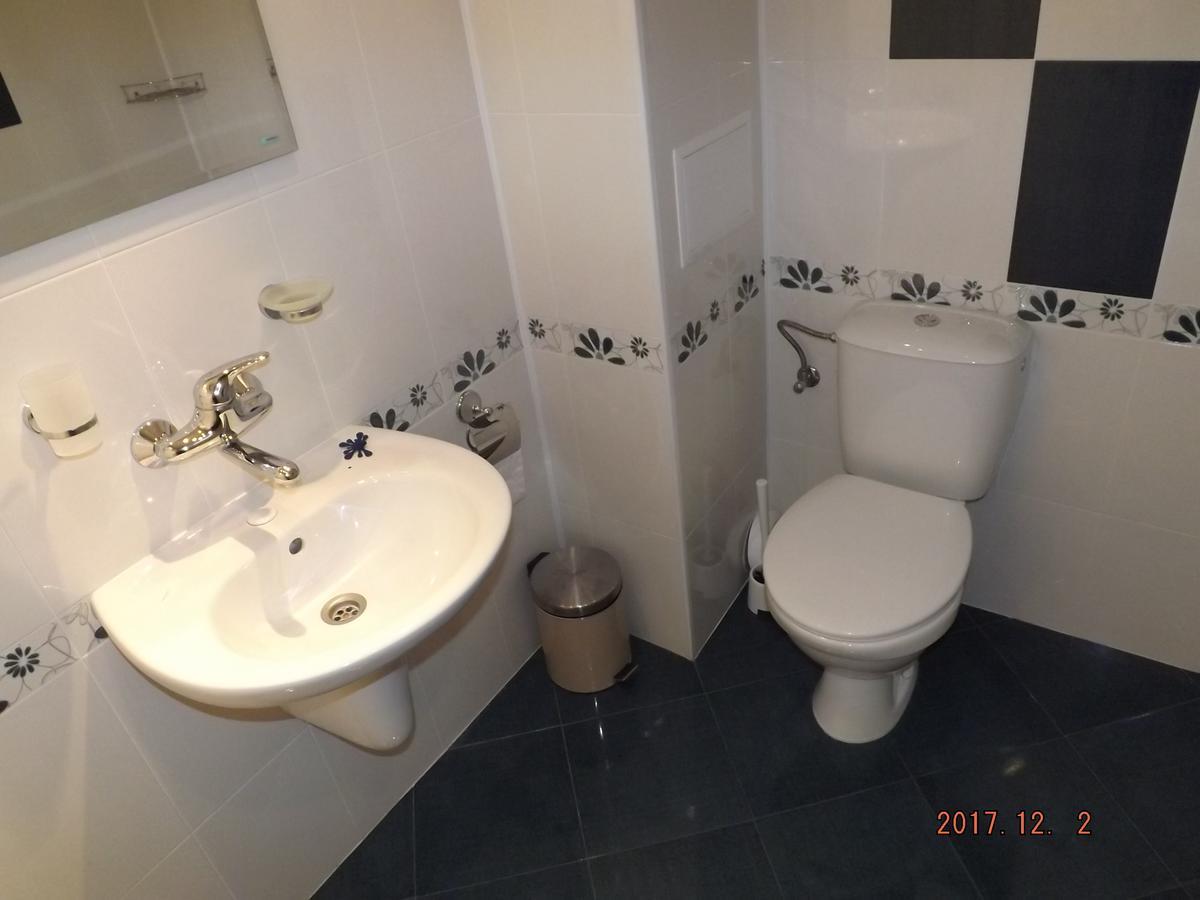 Faina Guest House Rezovo Bagian luar foto